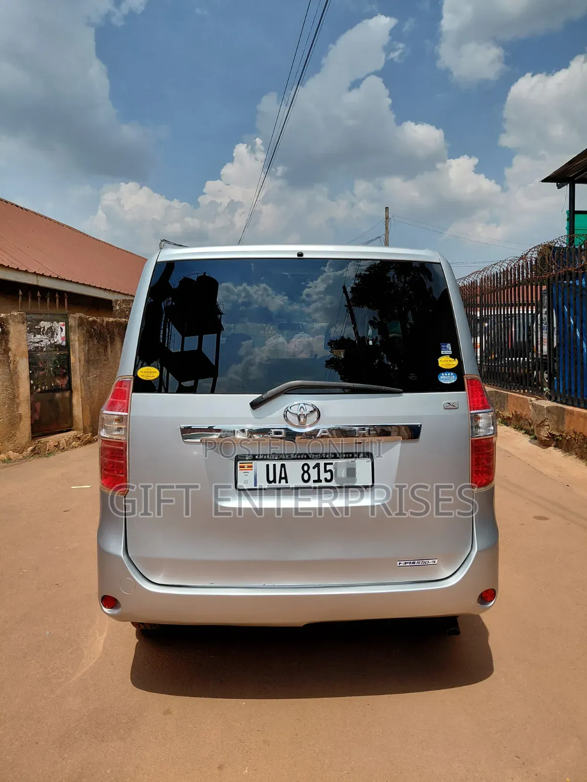 Toyota Noah 2009 Silver