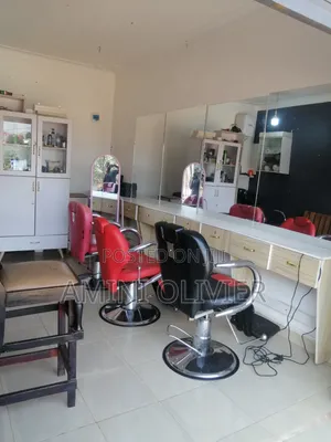 Unisex Salon