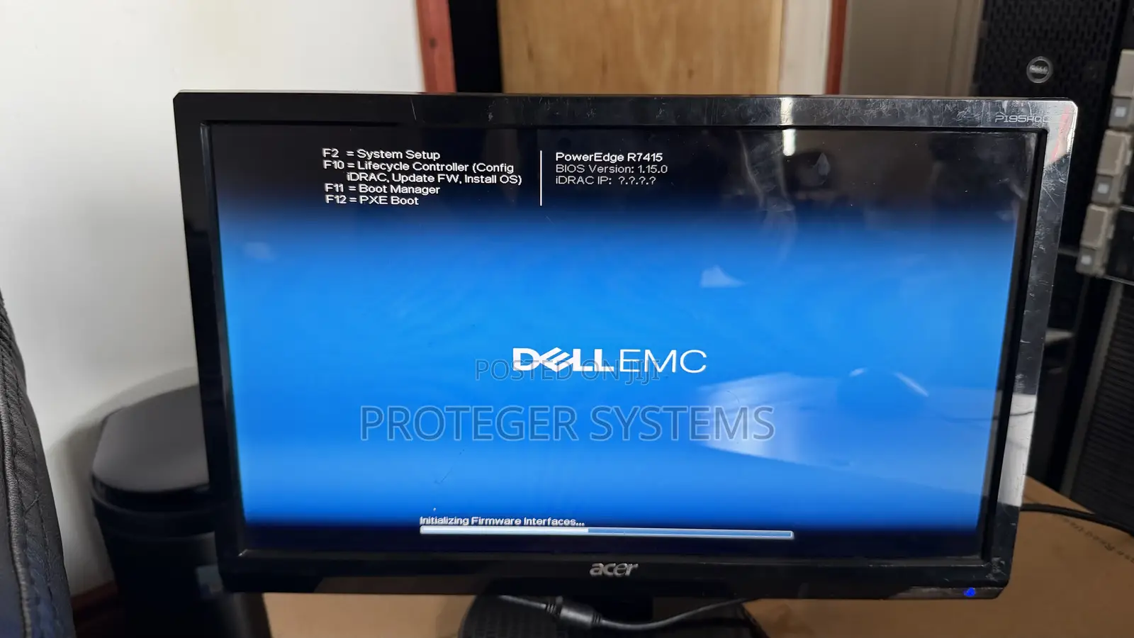 Server Dell PowerEdge R740xd 32GB Intel Xeon HDD+SSD 6T