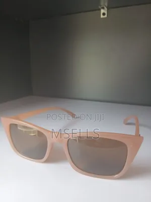 Cat-Eye Sunglasses (Brown)