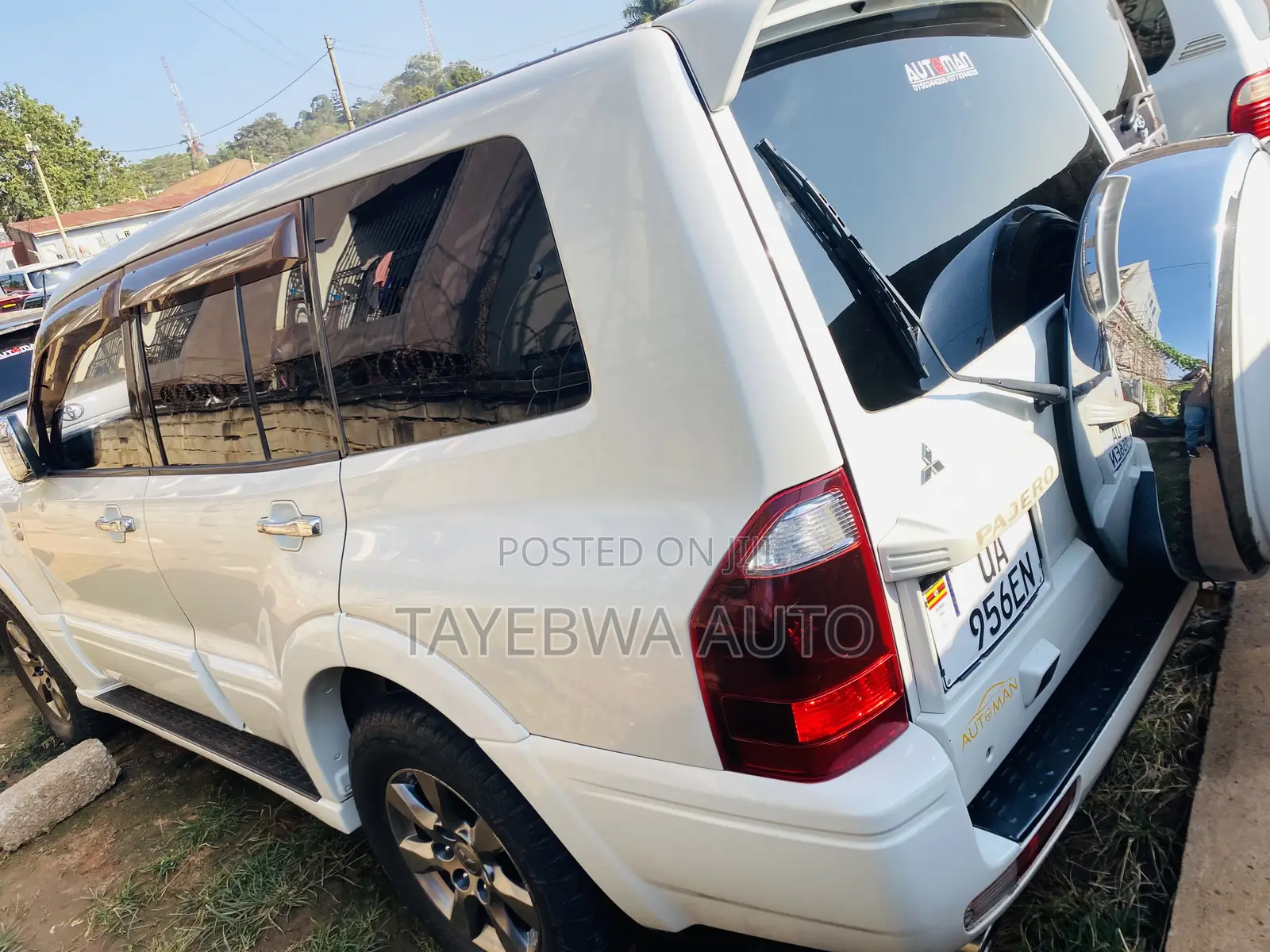 Mitsubishi Pajero 2004