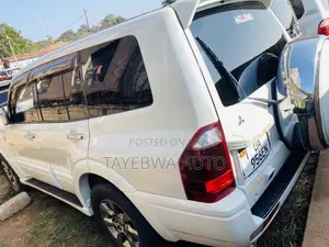 Mitsubishi Pajero 2004
