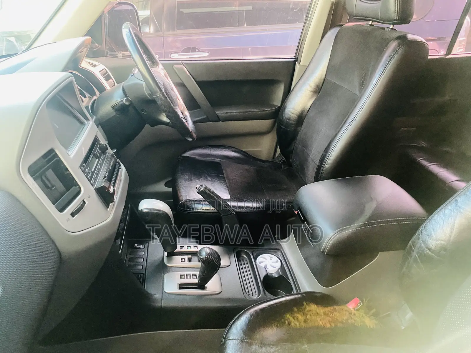 Mitsubishi Pajero 2004