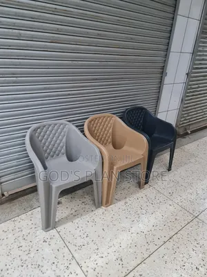 Facetform Plastic Chairs Plastic Chairs