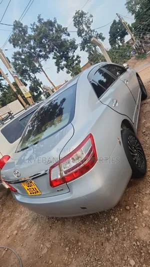Toyota Premio 2010 Silver