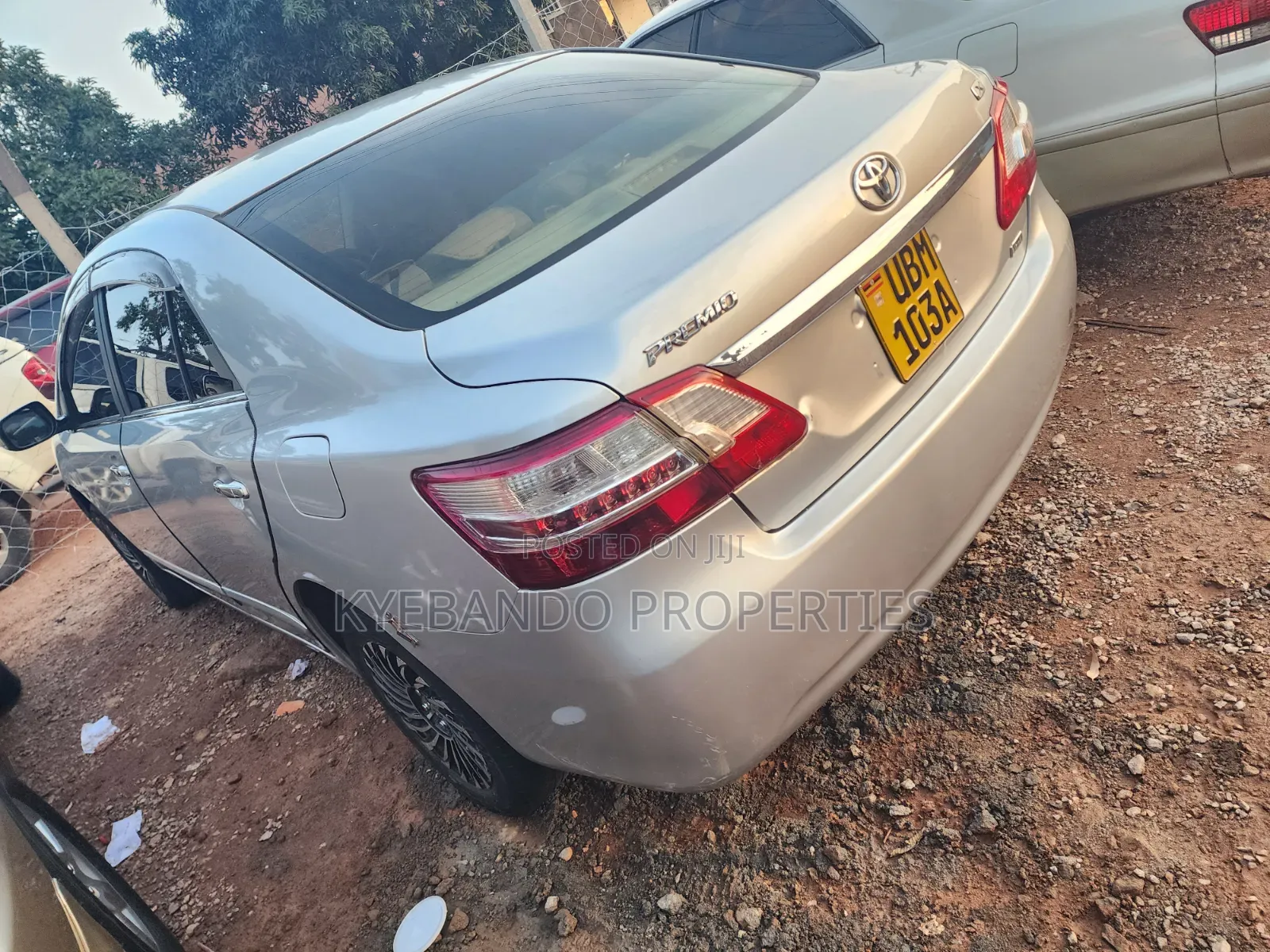 Toyota Premio 2010 Silver
