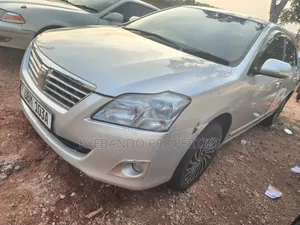 Toyota Premio 2010 Silver
