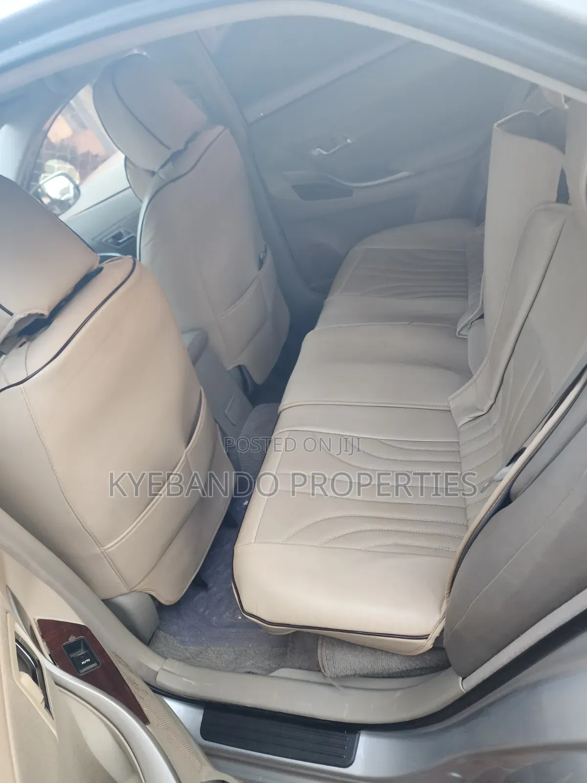 Toyota Premio 2010 Silver