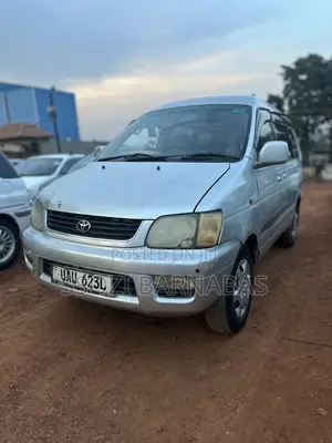 Toyota TownAce Noah 1999 Silver