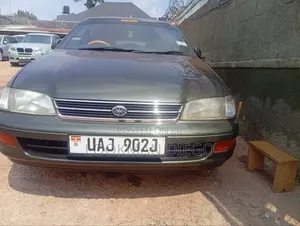 Toyota Corona 1998 Green