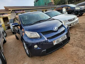 Toyota IST 2010 Blue