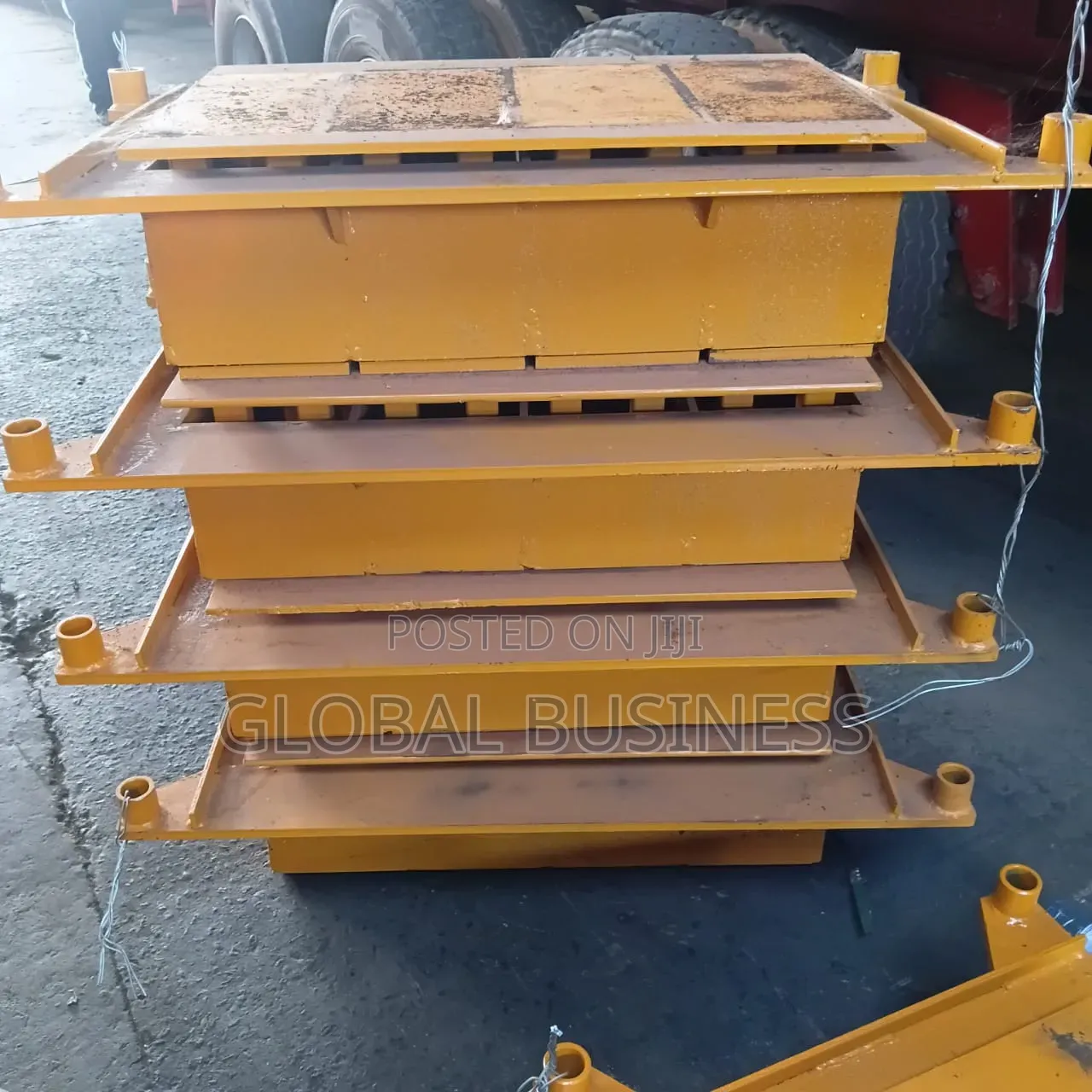 4 ", 6" 8" Block Mould. Price: 5m