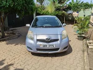 Toyota Vitz 2009 Beige