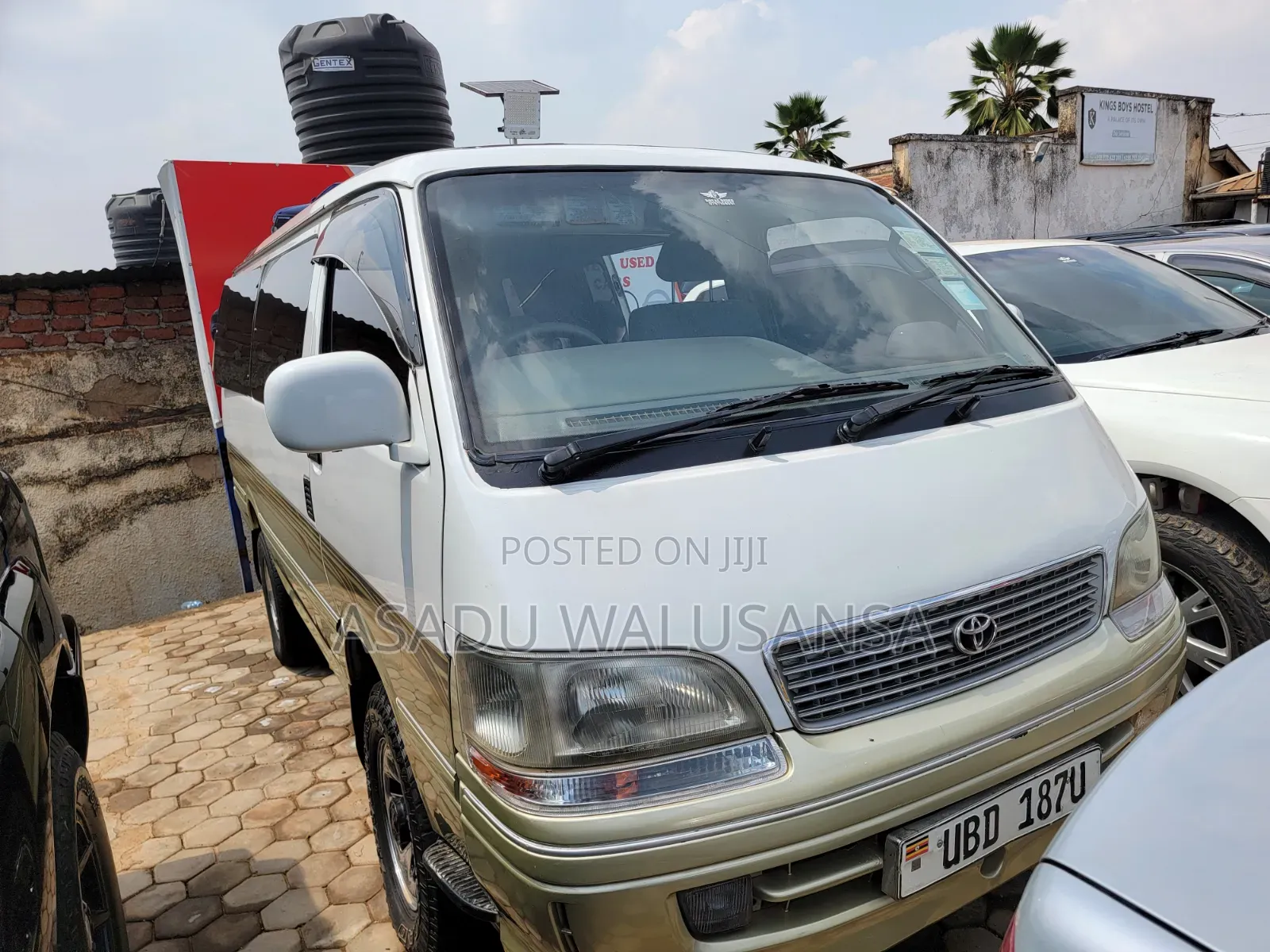 Toyota Regius 1998 Silver