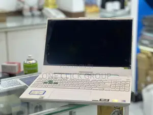 Laptop Asus FX503 16GB Intel Core i7 SSHD (Hybrid) 512GB