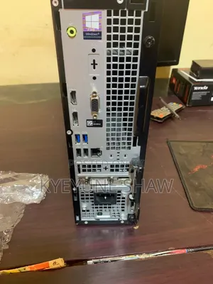 Desktop Computer Dell OptiPlex 3060 4GB Intel Core i3 HDD 500GB