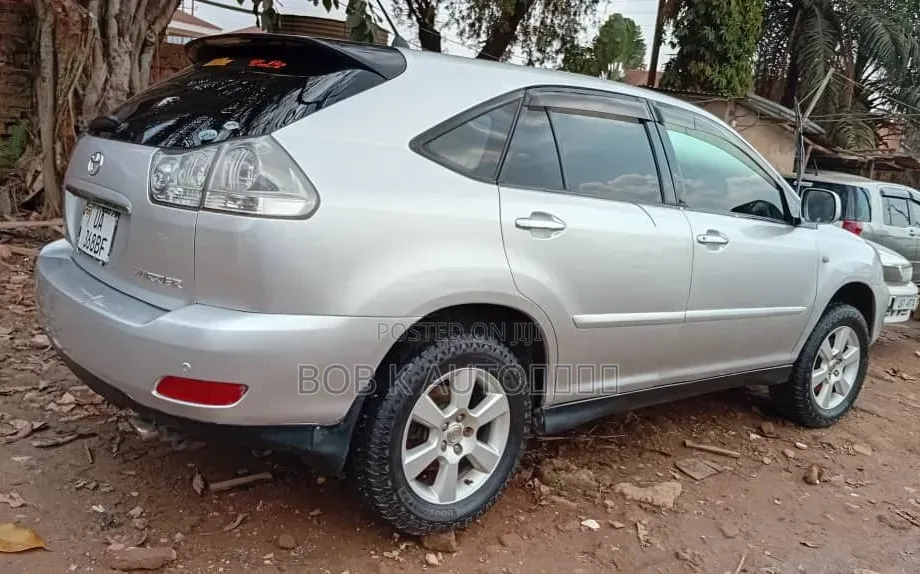 Toyota Harrier 2009 Silver