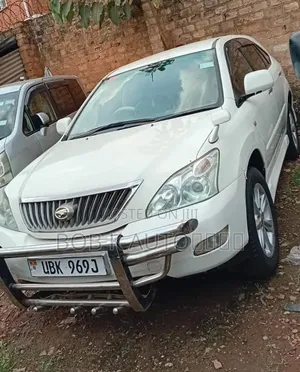 Toyota Harrier 2009 White