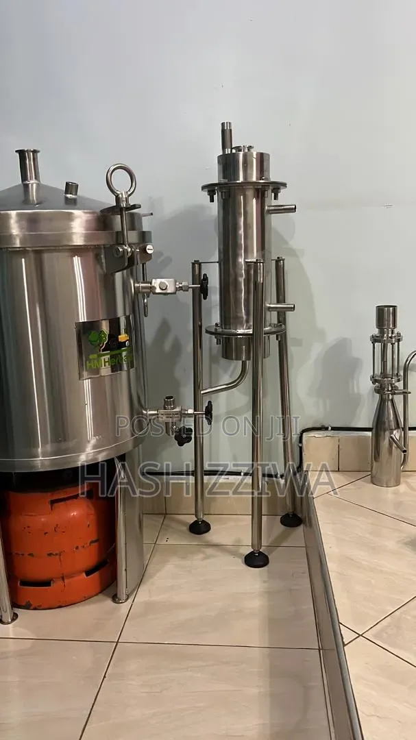 Steam Distillation for Essential Oils Hydrosol Machine