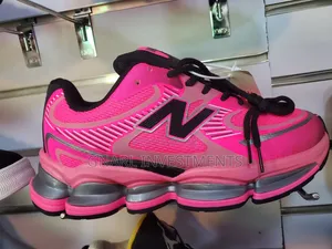 Converse / Sneakers Shoes New Balance 9060