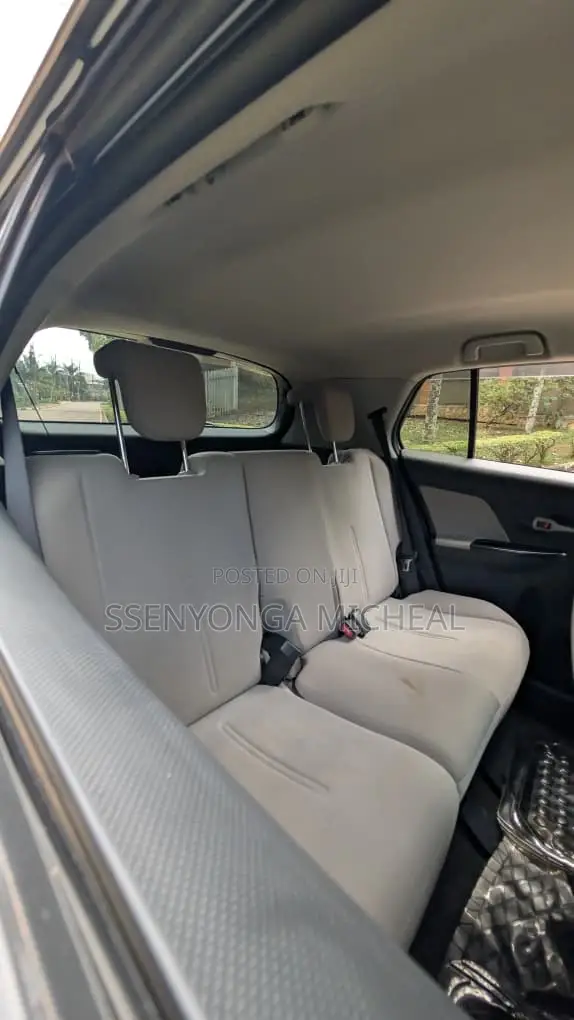 Toyota IST 2010 White