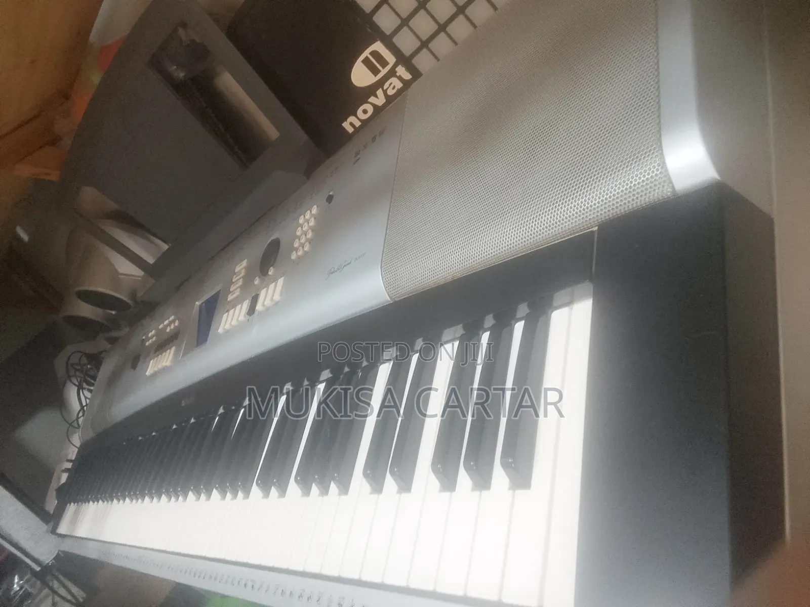 Grand Yamaha Keyboard