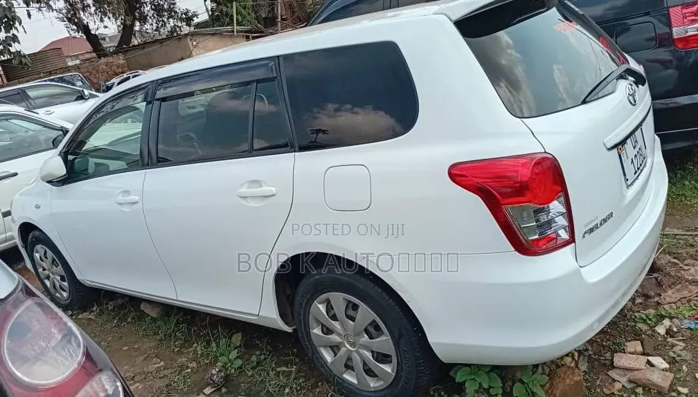 Toyota Corolla Fielder 2011 White