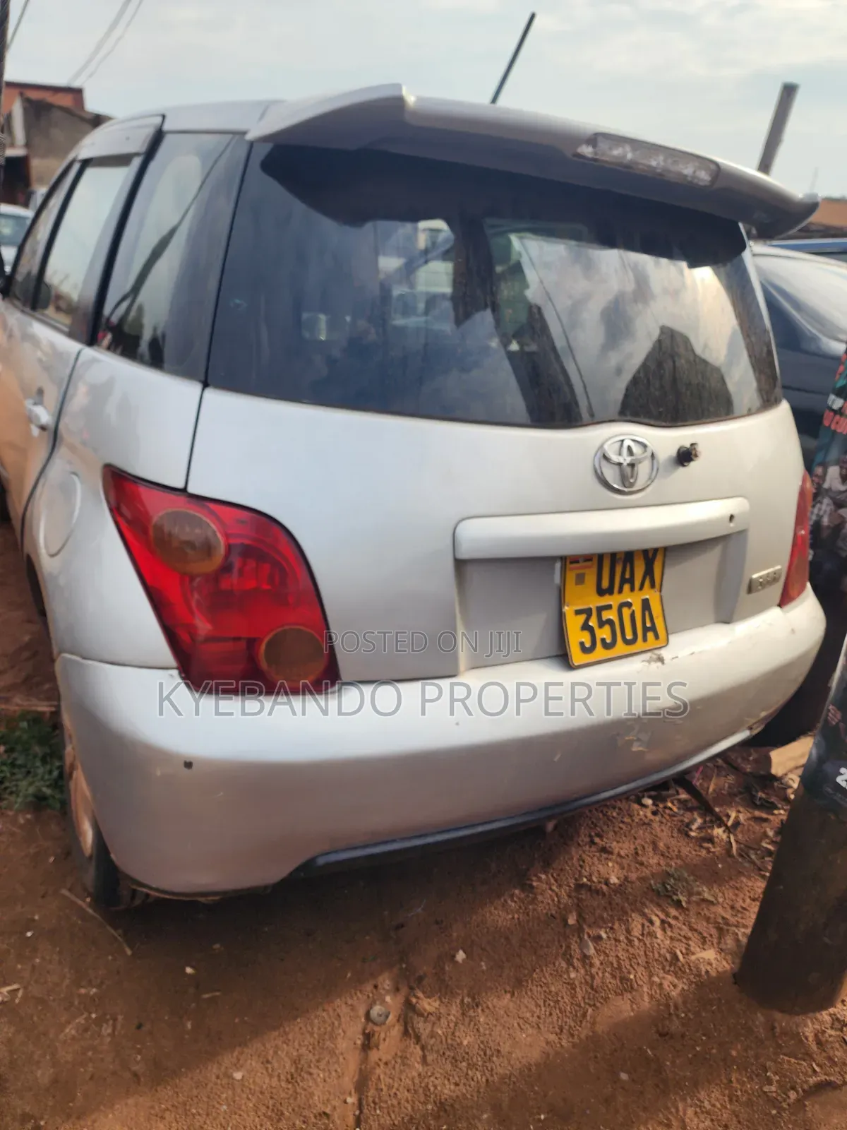 Toyota IST 2003 Silver