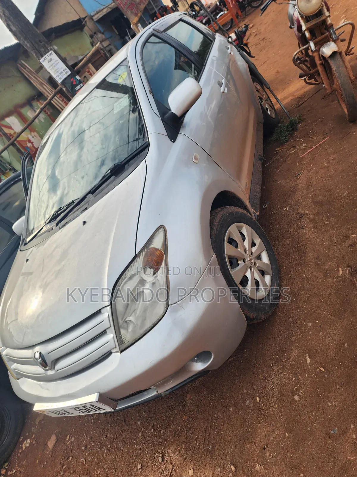 Toyota IST 2003 Silver