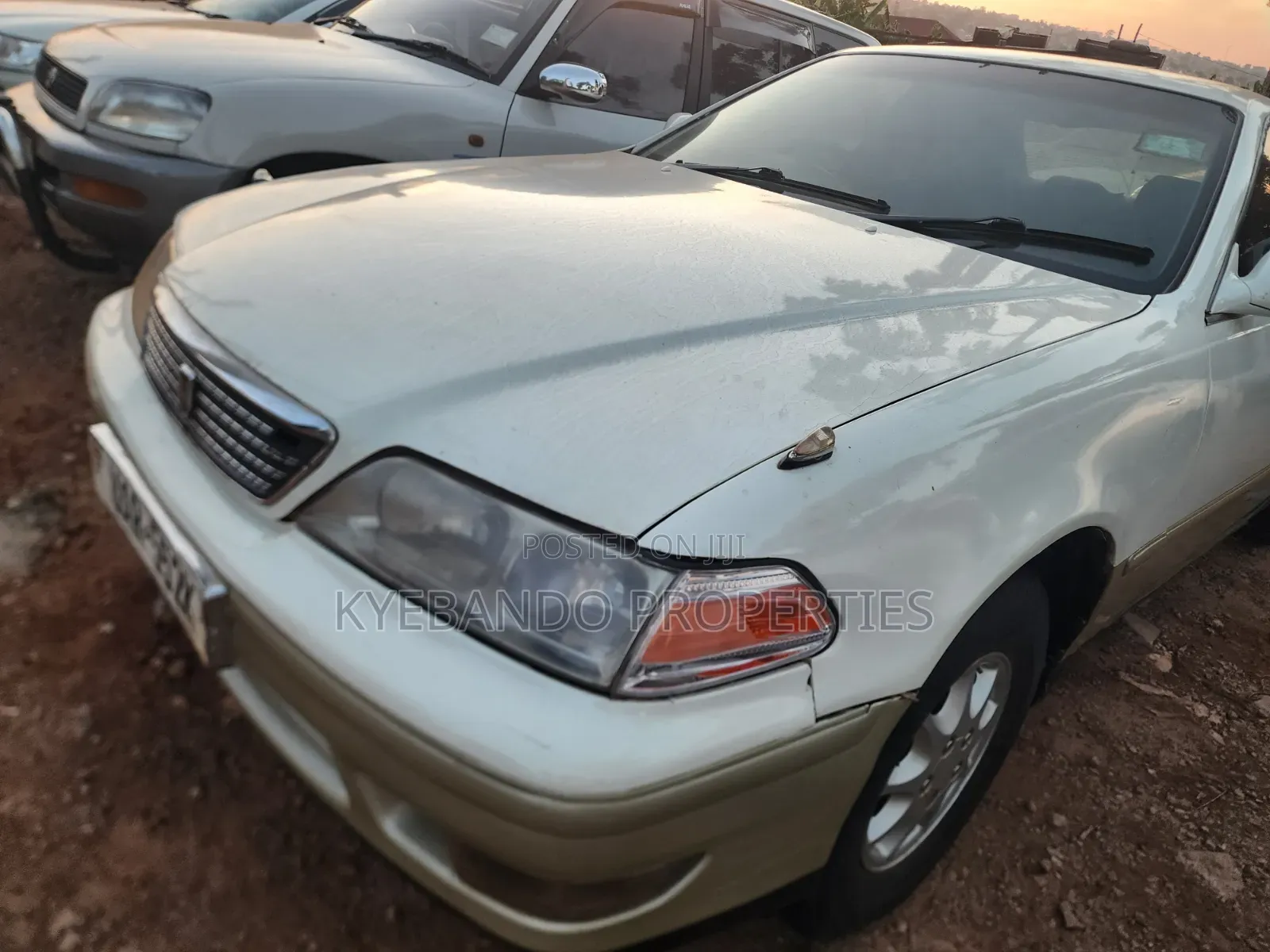 Toyota Mark II 2000 White