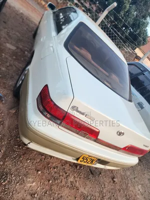 Toyota Mark II 2000 White