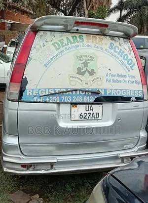 Toyota Noah 2001 Silver
