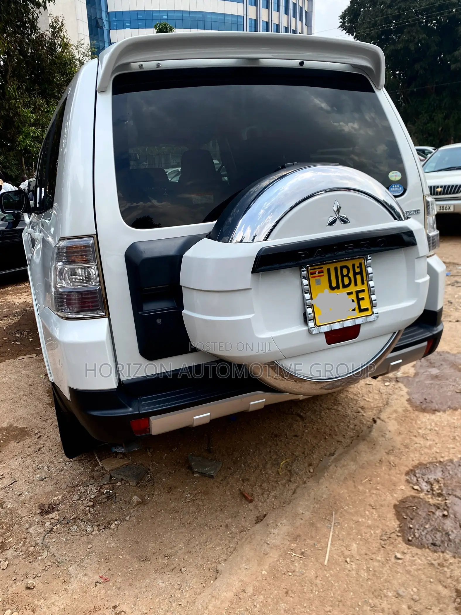 Mitsubishi Pajero 3.0 2010 Off white