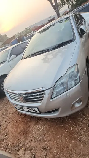 Toyota Premio 2011 Silver
