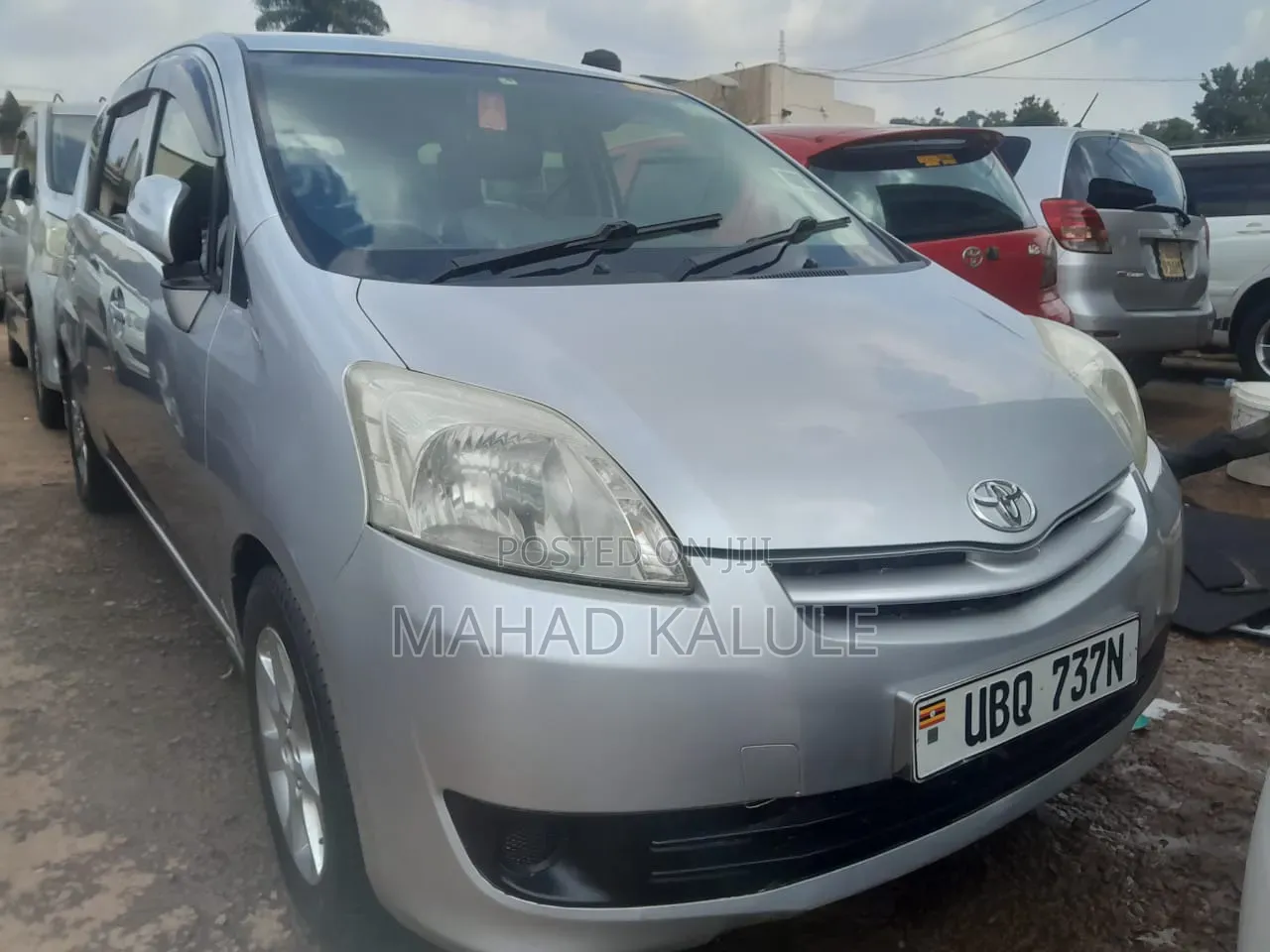 Toyota Passo Sette 2010 Silver