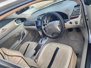 Toyota Premio 2011 Silver