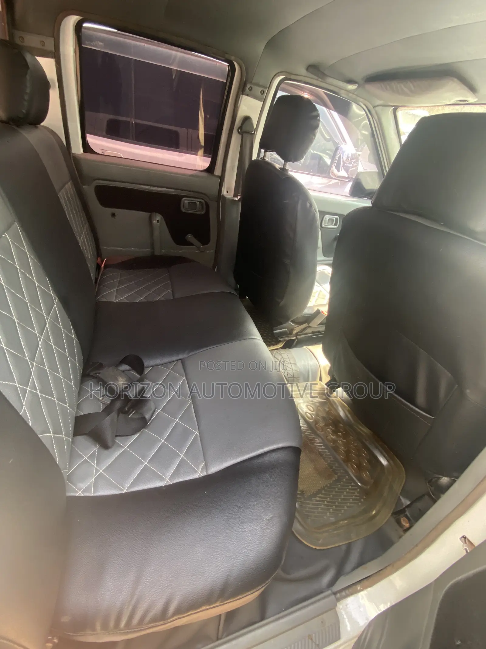 Nissan Hardbody 2008 White