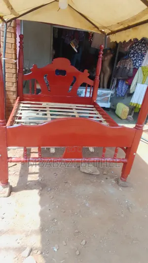 5by6 King Size Slightly Used Wooden Bed Available for Sale