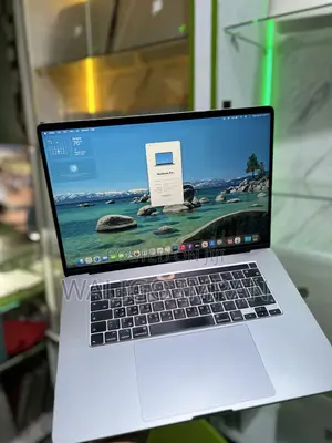 Laptop Apple MacBook Pro 2018 16GB Intel Core i7 SSD 256GB
