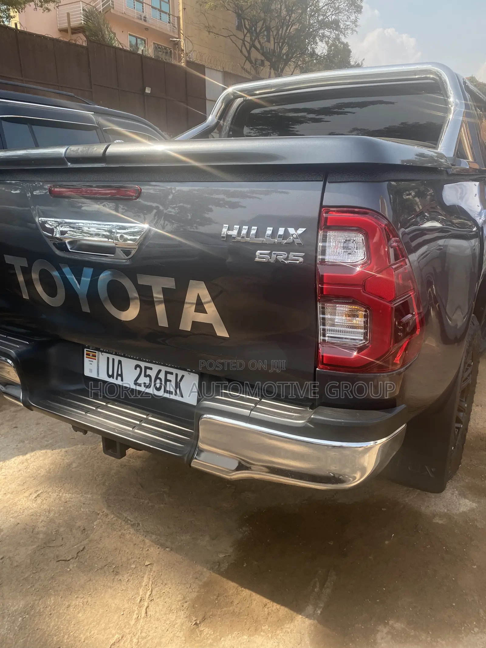 Toyota Hilux SR5 4x4 2018 Black