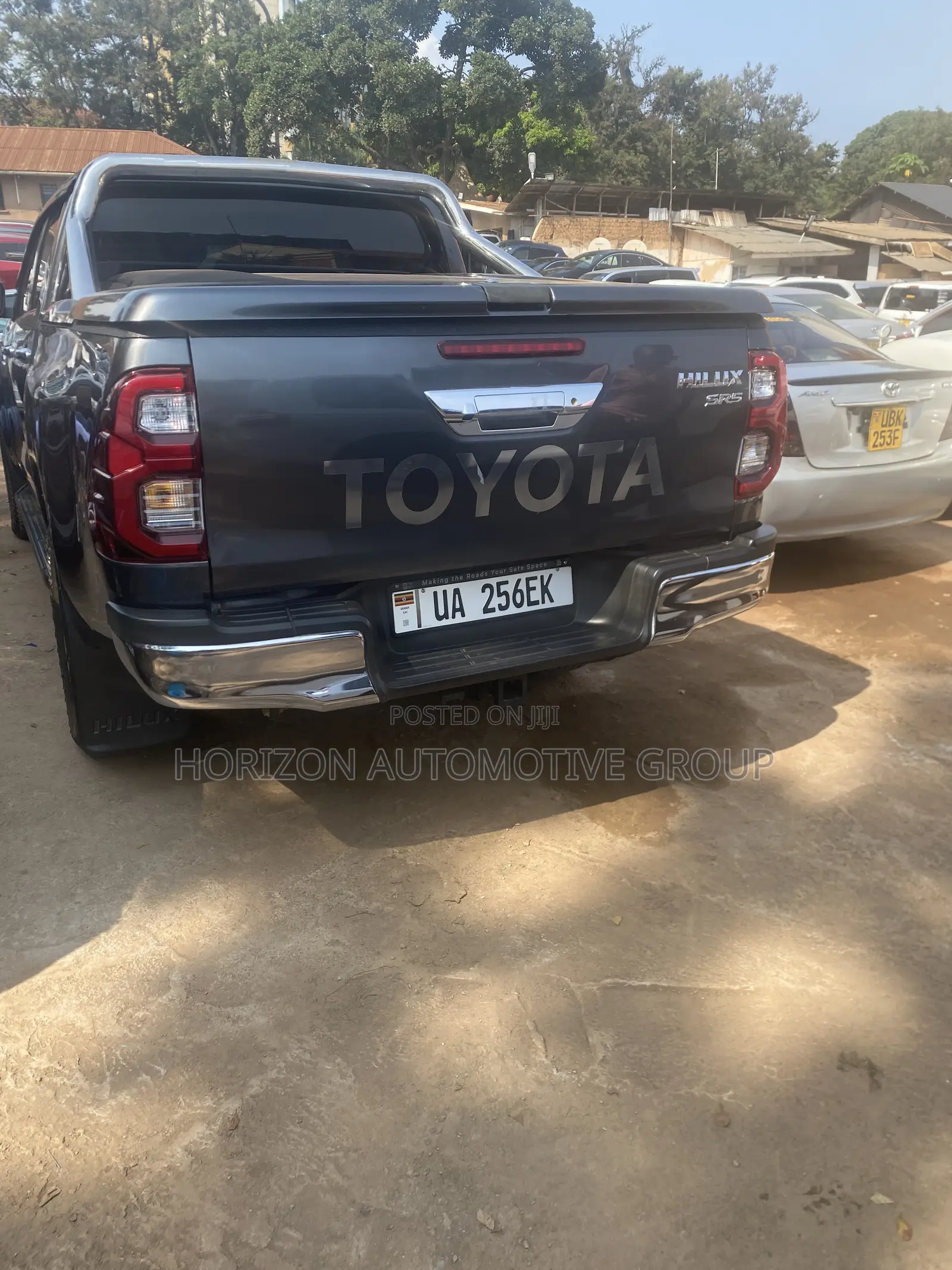 Toyota Hilux SR5 4x4 2018 Black