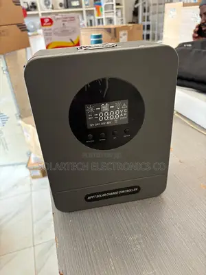 Professional MPPT 40A Solar Controller 12V 24V Auto Detect