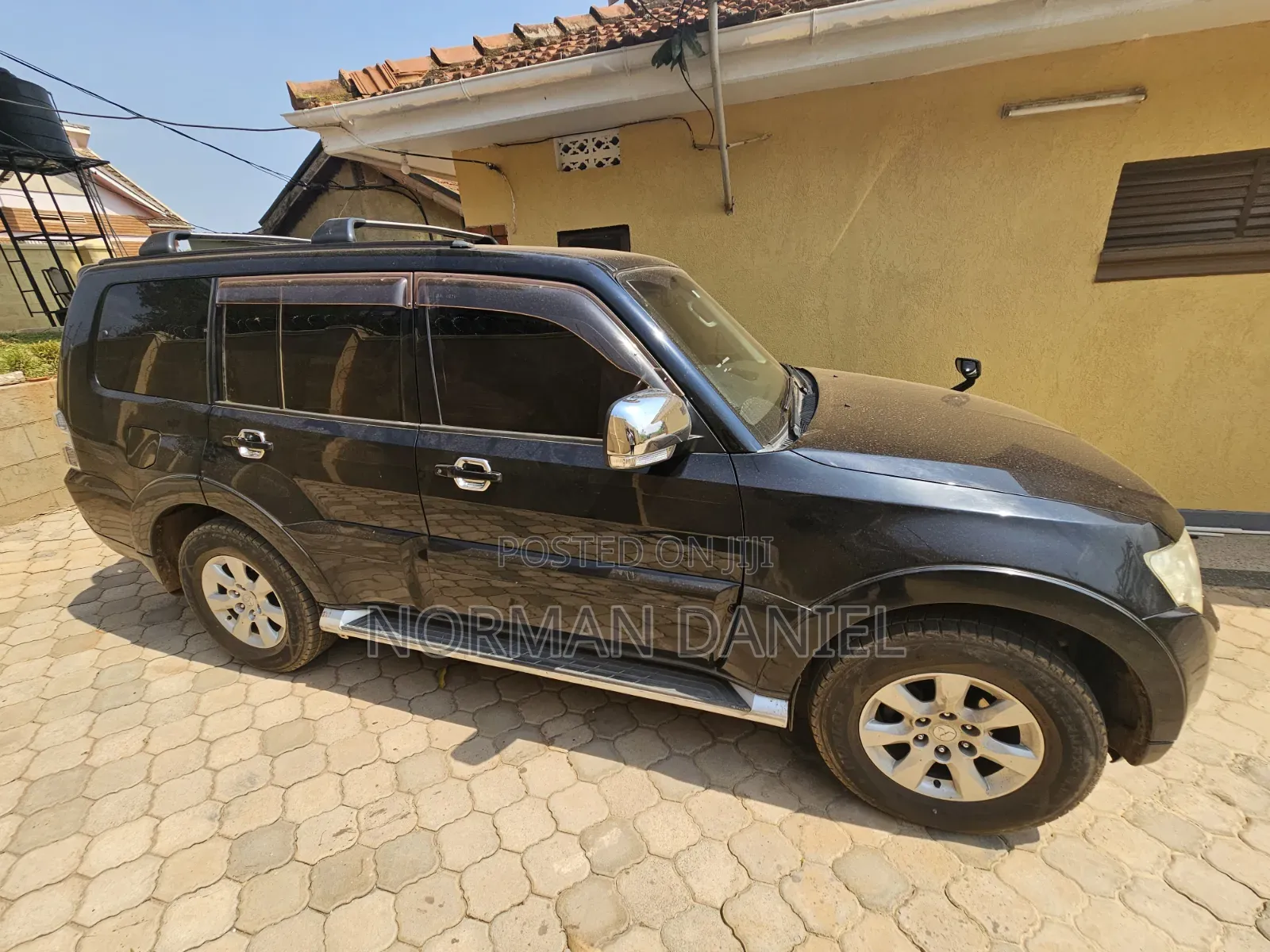 Mitsubishi Pajero 3.0 2011 Black