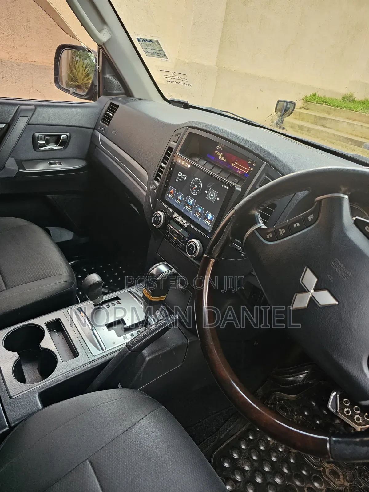 Mitsubishi Pajero 3.0 2011 Black