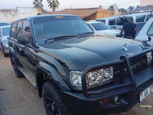 Toyota Land Cruiser 2001 Black