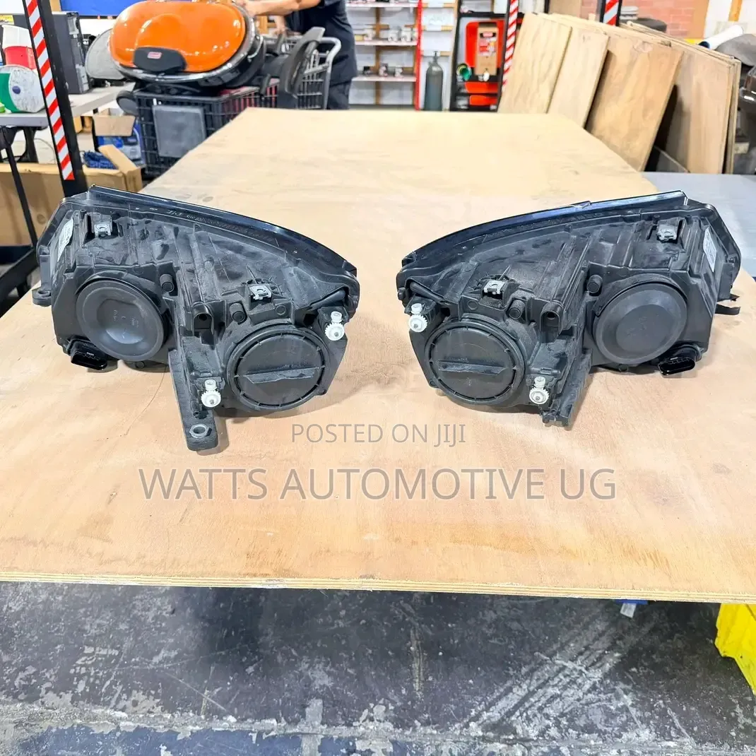 Volkswagen Tiguan 2013 Headlights Non Module