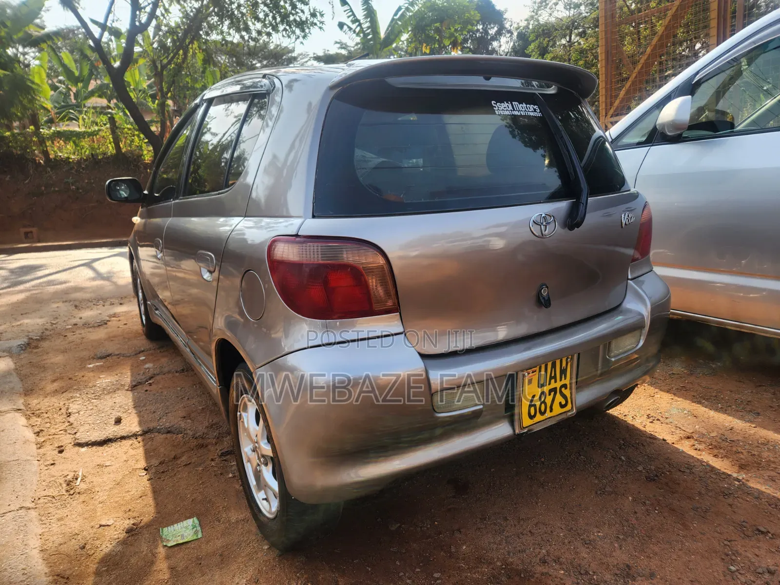 Toyota Vitz 2003 Silver