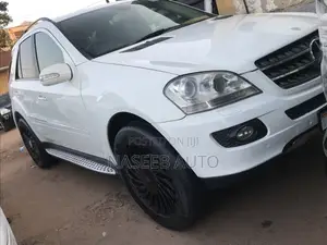 Mercedes-Benz M Class 2009 White