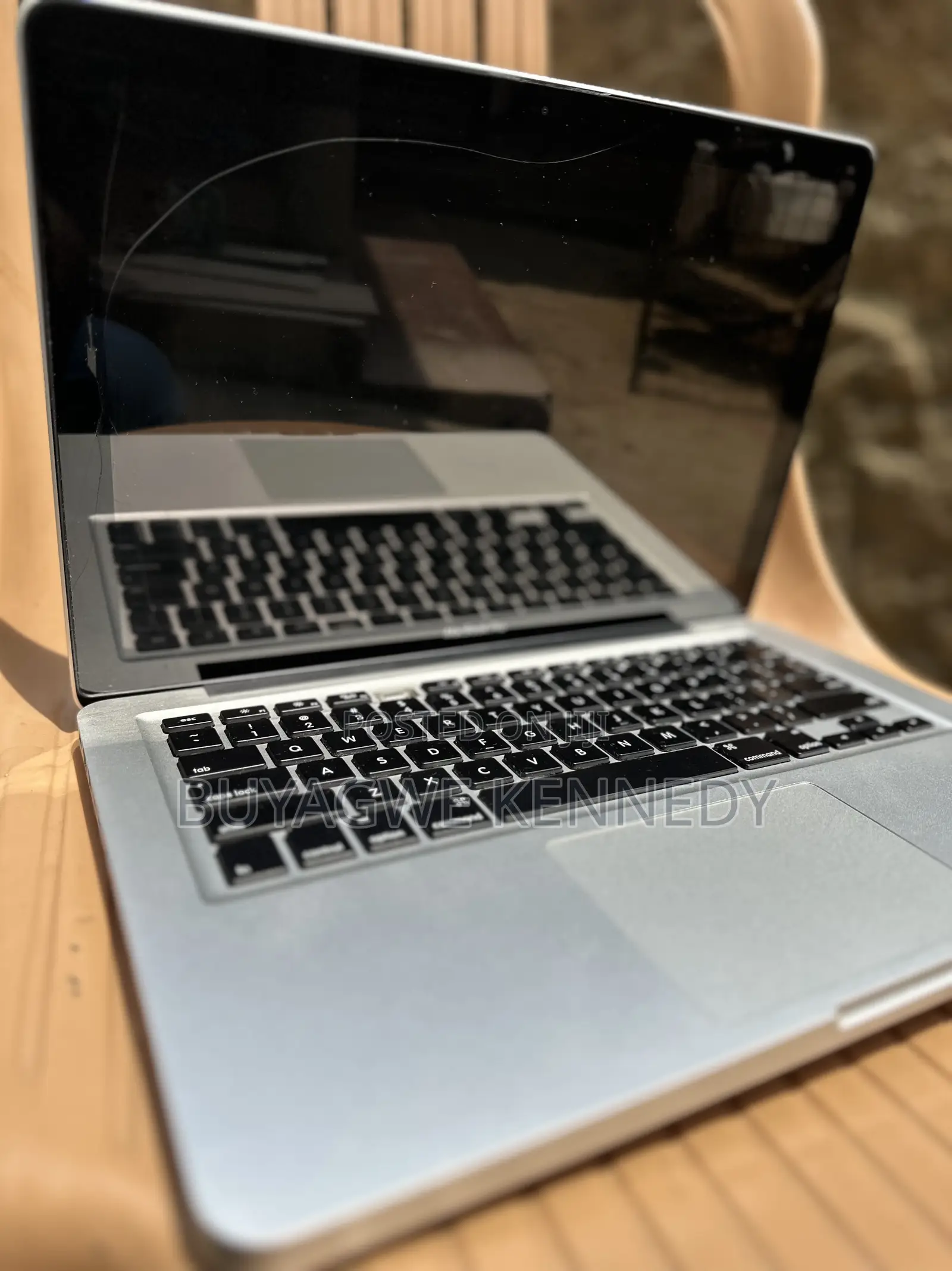 Laptop Apple MacBook Pro 4GB Intel Core i5 HDD 500GB