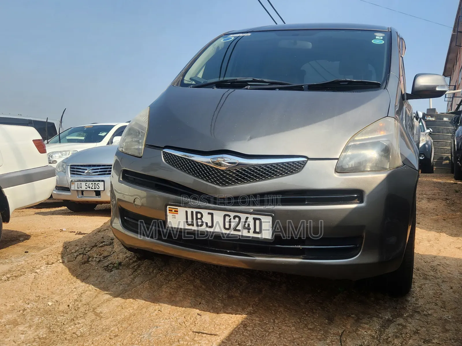 Toyota Ractis 2007 Gray